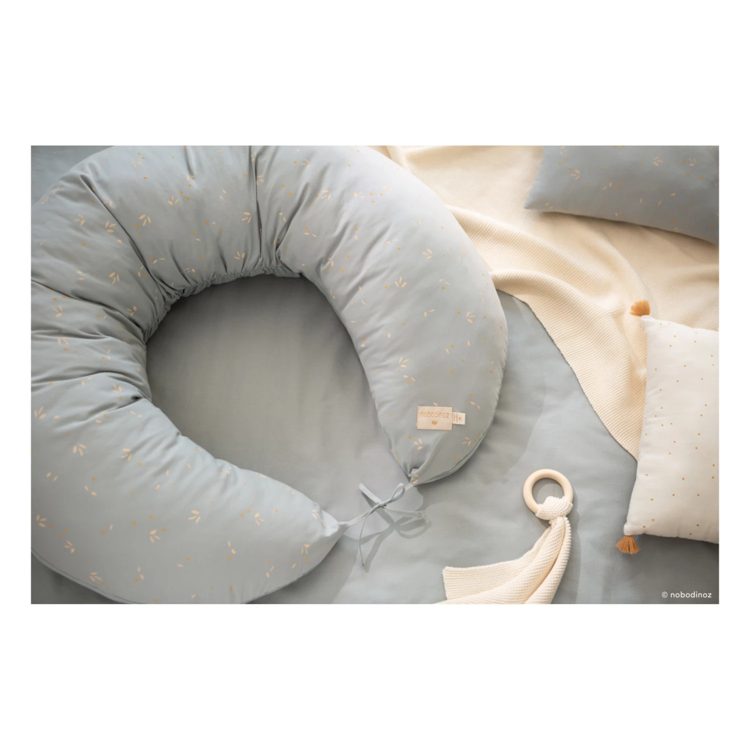Outlet π₯ Best Sale βοΈ Luna Willow Organic Cotton Nursing Pillow Pale blue Nobodinoz Design Baby π π - Image 3