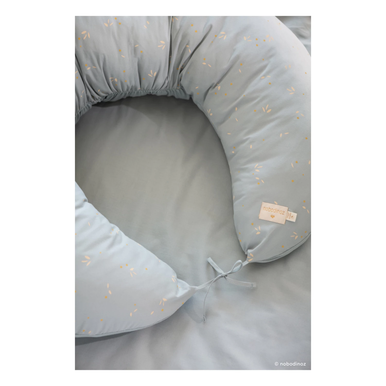 Outlet π₯ Best Sale βοΈ Luna Willow Organic Cotton Nursing Pillow Pale blue Nobodinoz Design Baby π π - Image 4